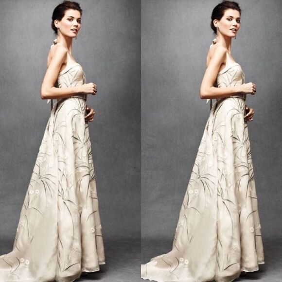 💯 New ANTHROPOLOGIE X BHLDN Trumpeted Pavot Gown - Picture 3 of 15